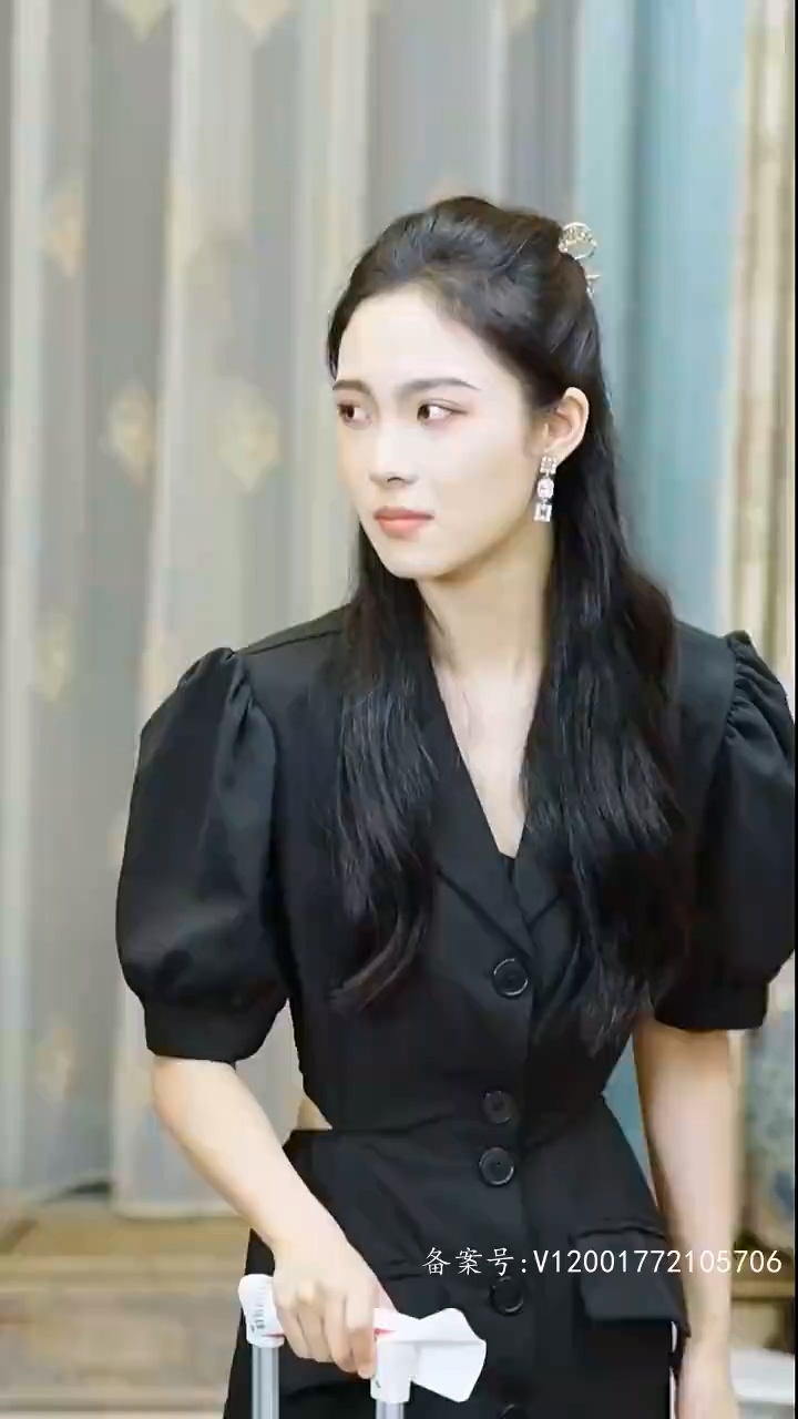 离婚后，前_妻她带球跑了