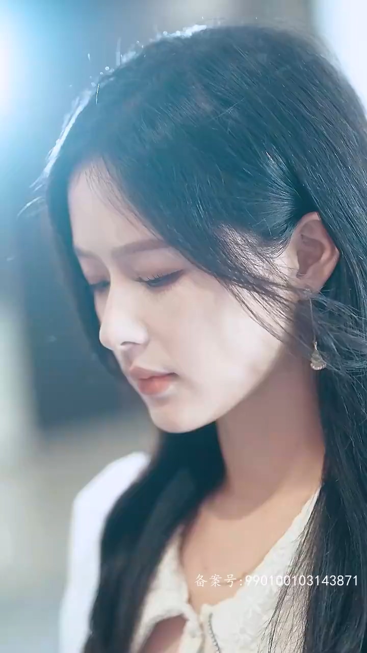 离婚后，前夫哭着 ^求复婚