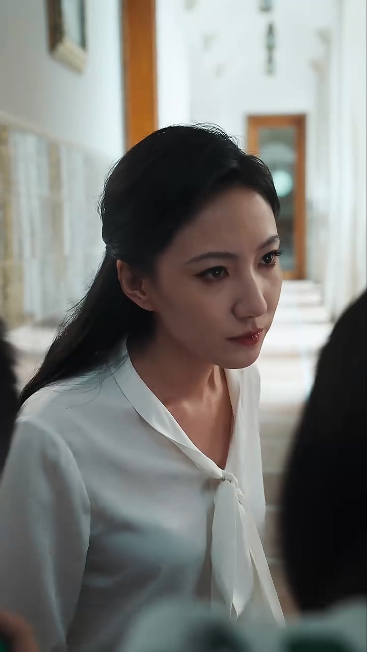 腹黑女佣