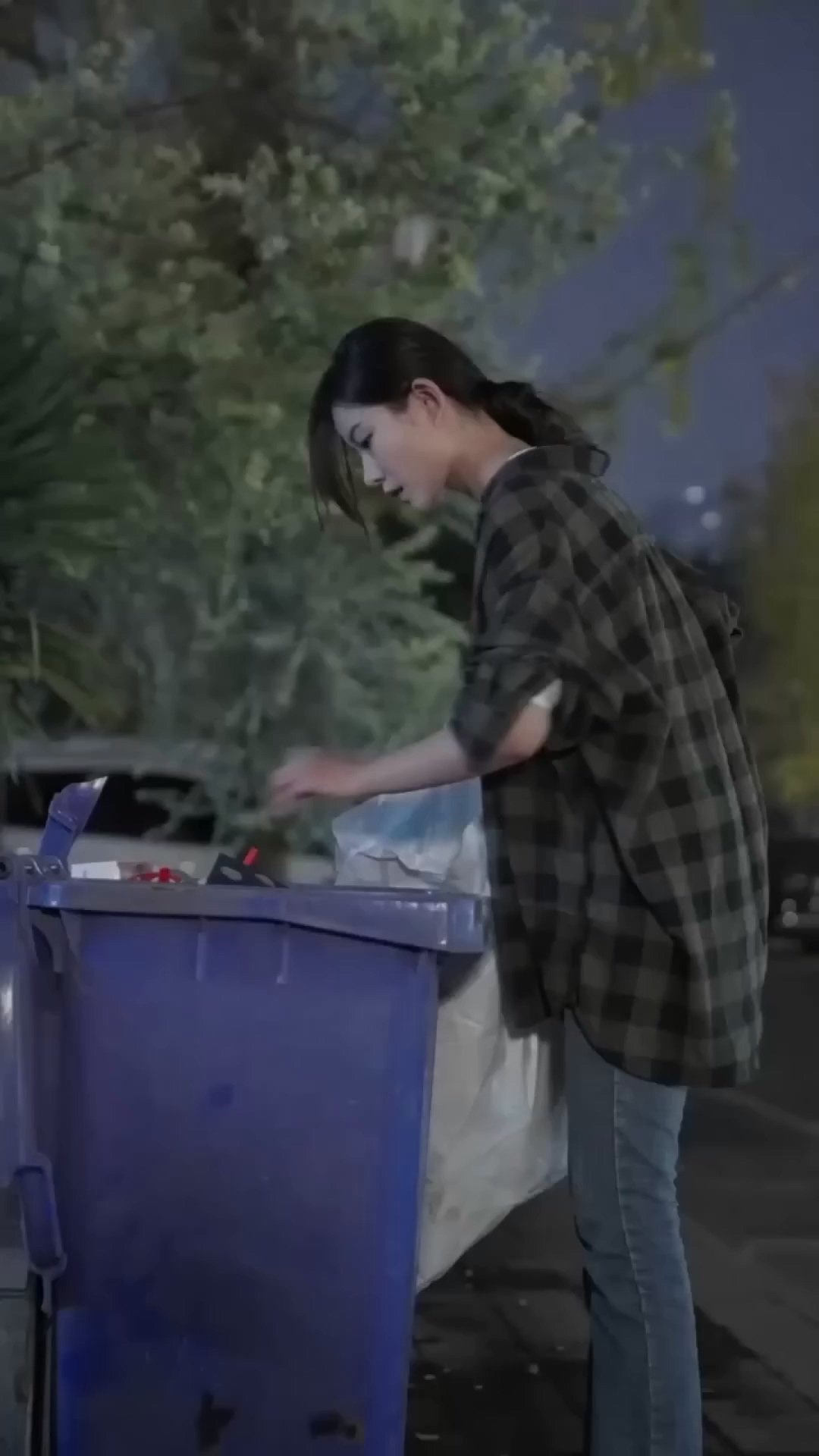 不装了\?，脚踹渣男后我成了全球女战神