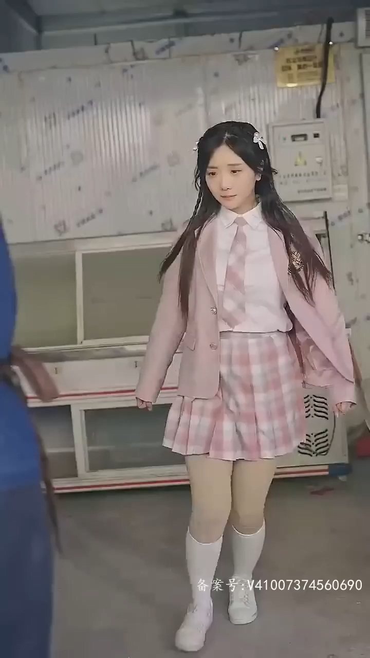 退隐三年他们=都求我重操旧业